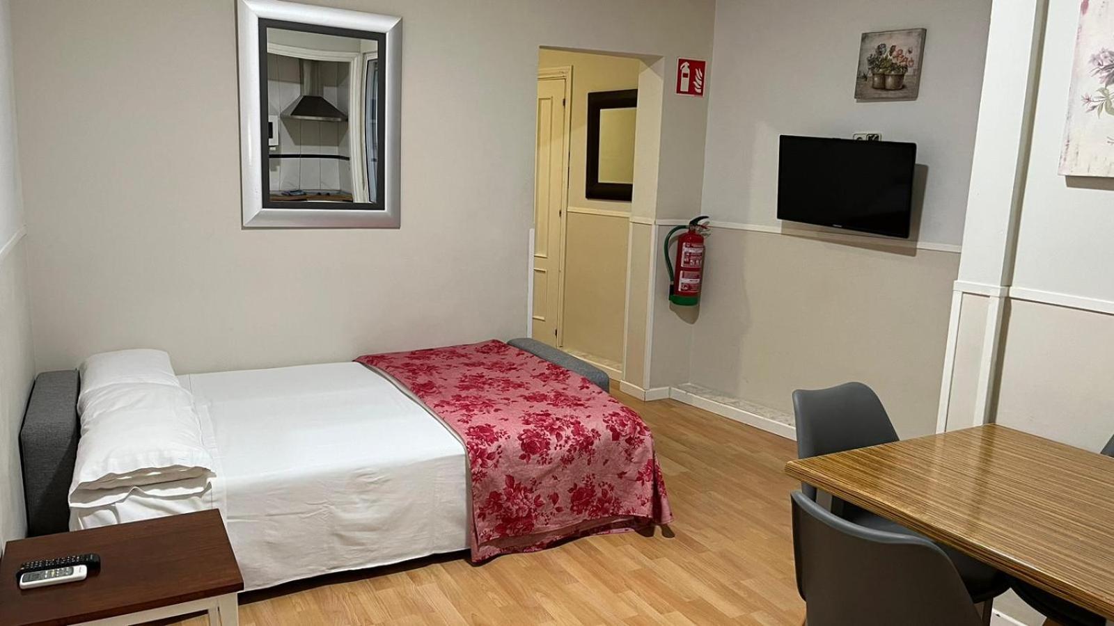 Apartamentos Mayor Centro Madrid Eksteriør billede